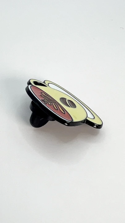 pins-przypinka-ozdobna-filizanka-craftvena.JPEG