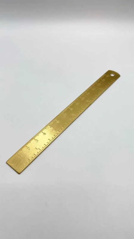 linijka-mosiezna-15cm-craftvena.JPEG