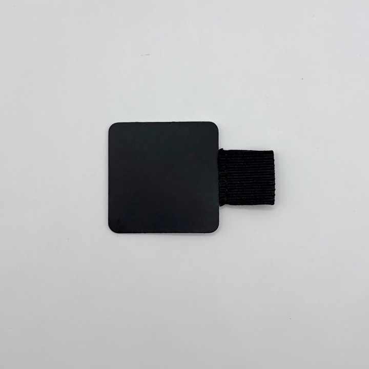 Czarny uchwyt na długopis samoprzylepny – akcesoria do journalingu”