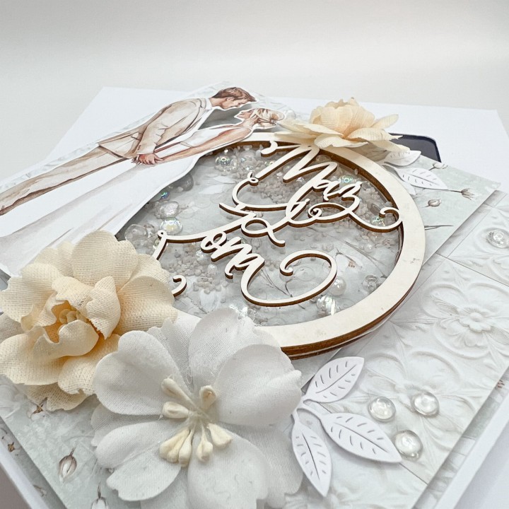 Kartka ślubna pastelowa Mąż i Żona z shakerem i kwiatami 3D w pudełku – rękodzieło Marta Zaborowska