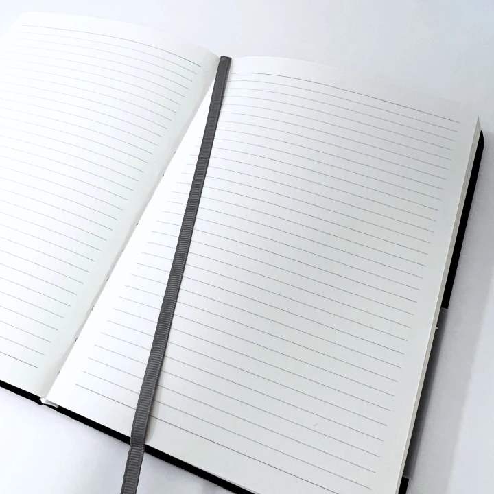 CRAFTVENA-NOTES-JOURNAL-CZARNY-OSPREYLONDON-A5-LINIA (5).jpg