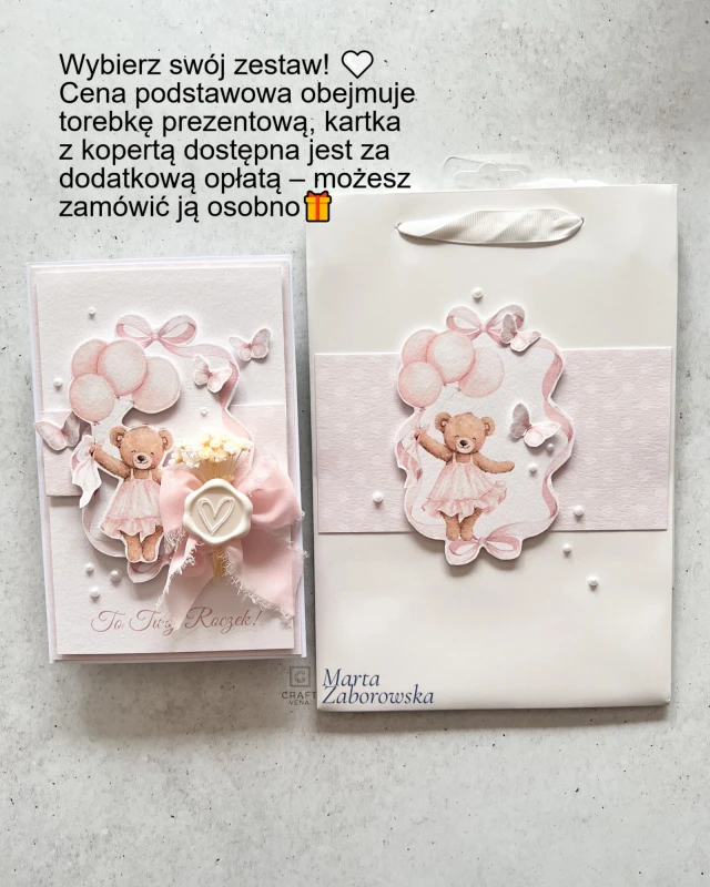 Biała torebka prezentowa na roczek dla dziewczynki z ręcznie przygotowaną dekoracją przedstawiającą